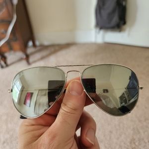 Ray-Ban RB3025 Aviator Classic Sunglasses Polarized Silver Authentic Sunglasses